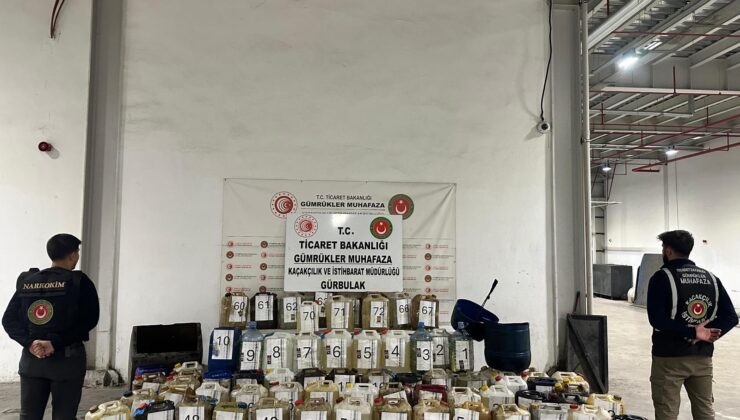 Gümrük Muhafaza Ekiplerinden 3 İlde Dev Uyuşturucu Operasyonu: 1,3 Ton Madde Ele Geçirildi