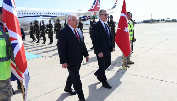 Birleşik Krallık Başbakanı Keir Starmer Ankara’da Askeri Törenle Karşılandı