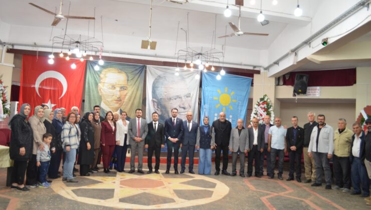 Ahmetli̇, İyi̇ Parti̇ Kongresi̇nde Mevcut Başkanla Devam Dedi̇