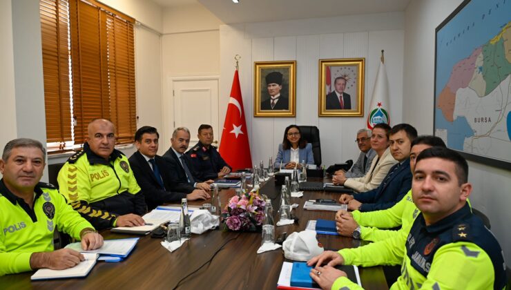 Vali Dr. Hülya Kaya, Karayolu Trafik Güvenliği Toplantısına Katıldı