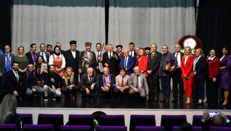 Türkiye Genelinden Gazeteciler Avrasya Basın Yayın Birliği Öncülüğünde Trabzon’da Bir Araya Geldi