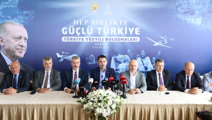 Bakan Kurum, Trabzon’da Türkiye Yüzyılı Buluşmaları’na Katıldı