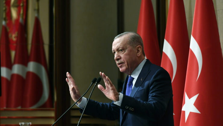 Cumhurbaşkanı Erdoğan: “Karadeniz’de Seyrüsefer Emniyeti Tehdit Altında, Her İki Tarafa İkazlarımızı İletiyoruz”