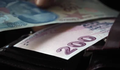 Emeklilerin Bayram İkramiyeleri Bugün Yatmaya Başladı
