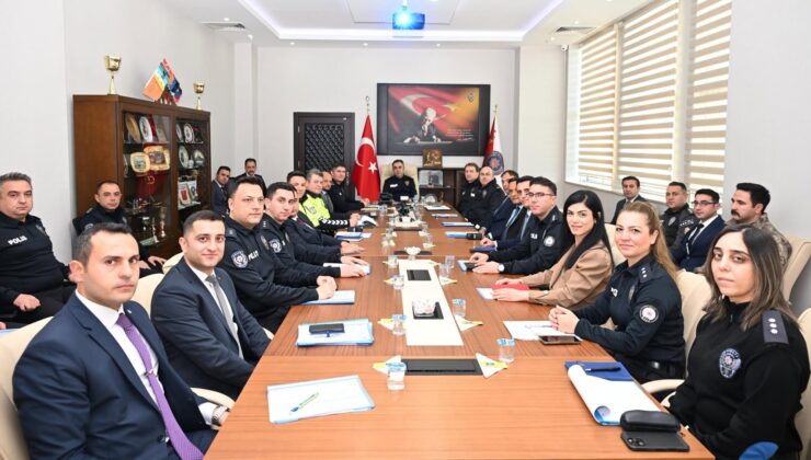 Kars Emniyetinde Genel Değerlendirme ve Bilgilendirme Toplantısı düzenlendi