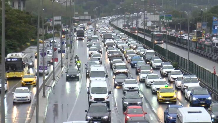 İstanbul’da Trafik Yoğunluğu Yüzde 90’a Ulaştı