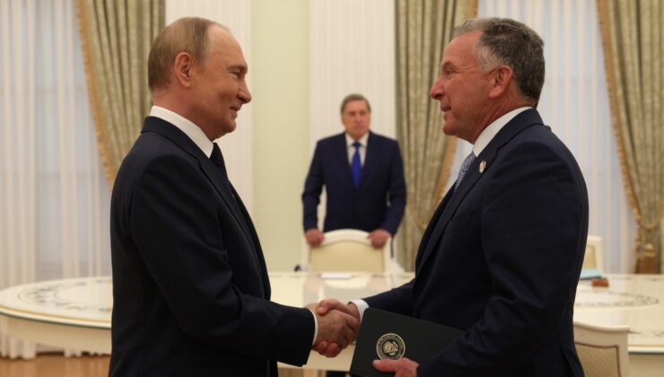 Putin ve Trump’ın Heyeti Arasında Kritik Zirve: Ukrayna İçin Abu Dabi’de Buluşulacak