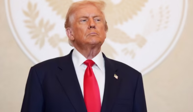 ABD Temsilciler Meclisi Trumpın Savaş Yetkisini Onayladı