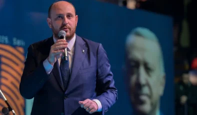 AK Parti’li Büyükgümüş’ten ‘Salon Dolmadı’ İddialarına Yanıt: “Trajikomik Bir Algı Çalışması”