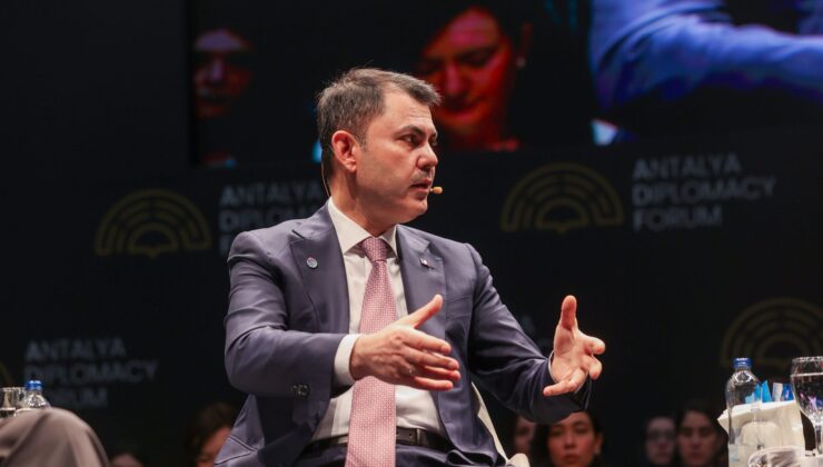 Bakan Kurum’dan Antalya’da COP31 Mesajı: “Ortak Evimizi Kurtaran Kahramanlar Olacağız”