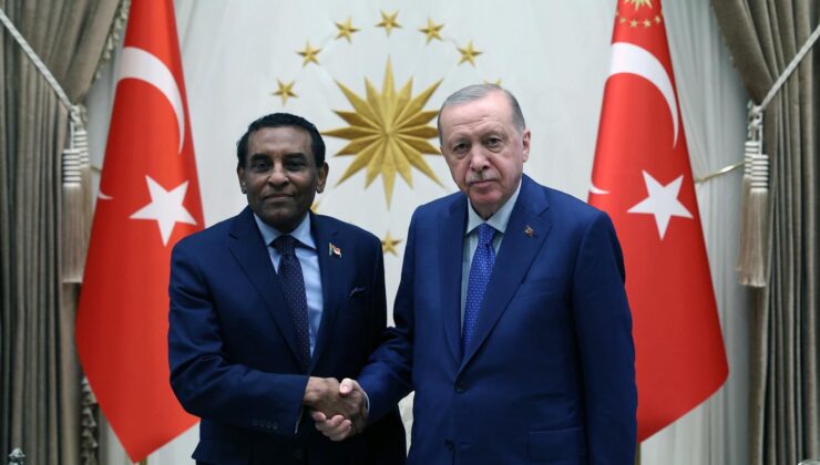 Cumhurbaşkanı Erdoğan, Sudan Başbakanı Kamil İdris’i Kabul Etti