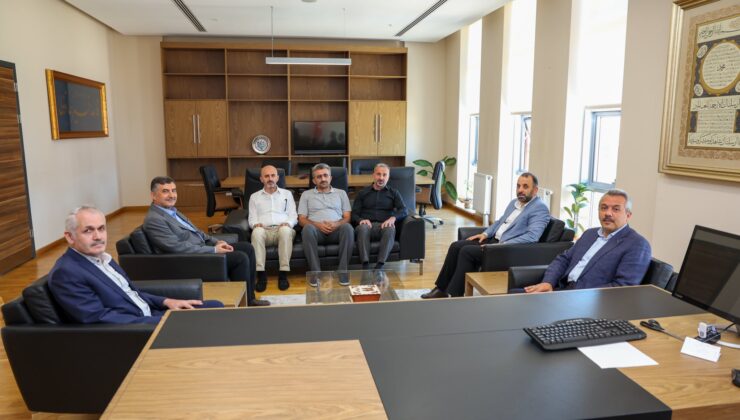 Rize Valisi İhsan Selim Baydaş’tan Recep Tayyip Erdoğan Üniversitesi İlahiyat Fakültesine Ziyaret